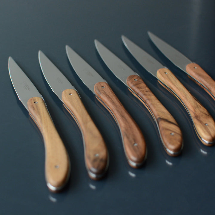 Laguiole en Aubrac Walnut Table Knives - 6 Pieces