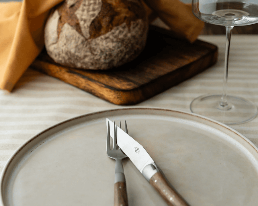 Forge de Laguiole Walnut Table Knives — Set of 6 - image 4