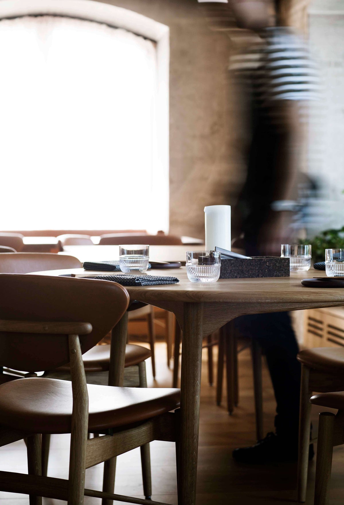Table Noir Cafe glass og karaffel av Rikke Malling (Klart Krystallglass)