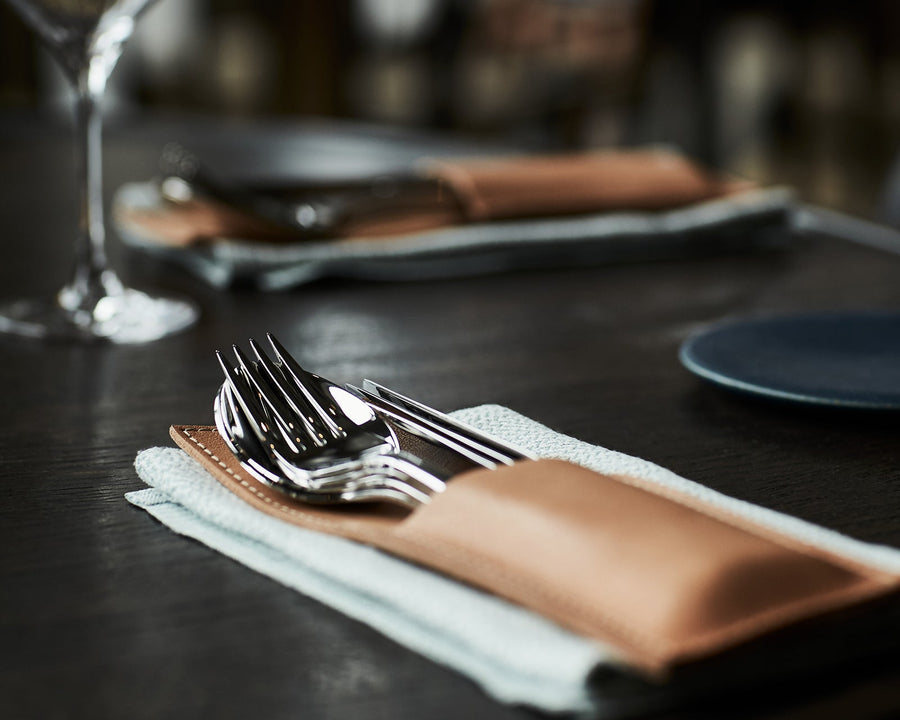 Table Noir for 108 — Brilliant Cutlery Set