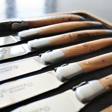 Laguiole en Aubrac Juniper Table Knives - 6 Pieces - image 3