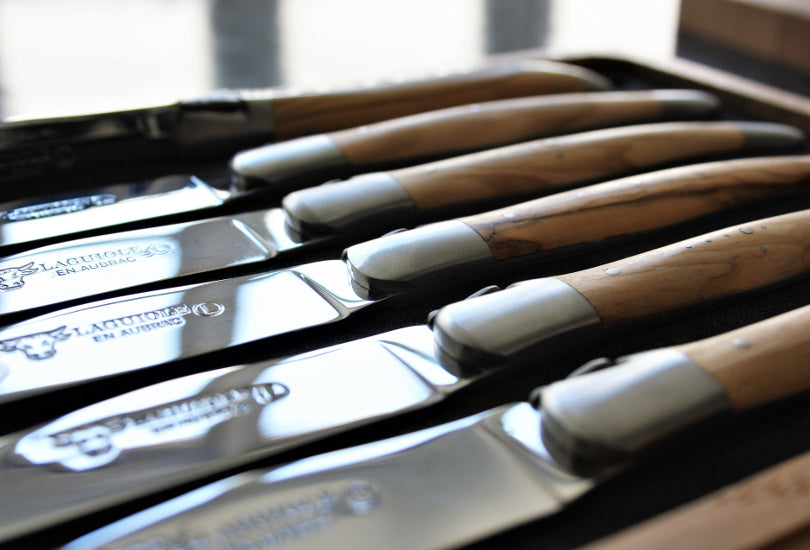 Laguiole en Aubrac Olivewood Table Knives - 6 Pieces - image 2