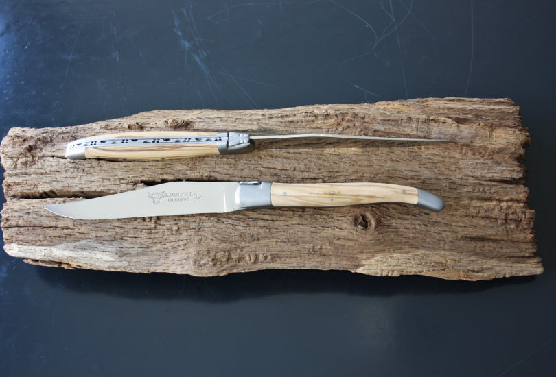 Laguiole en Aubrac Olivewood Table Knives - 6 Pieces - image 4